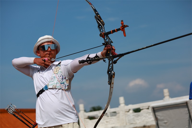1787370593789643.jpg NIKA射手-褚天泽.jpg