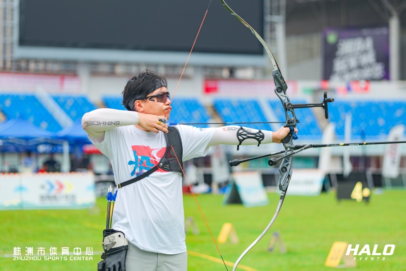 杨智舟.jpg